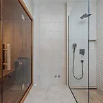 别墅 Seafront Nina With 5 En-suite Bedrooms 奥米什