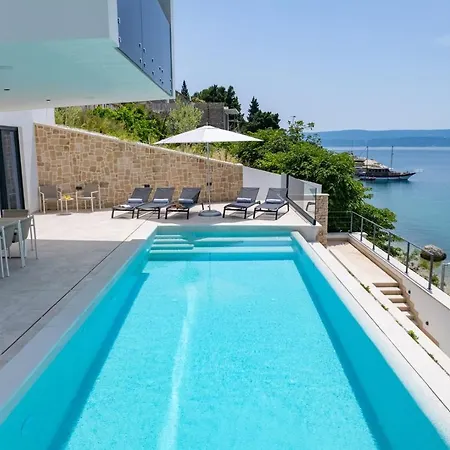 Seafront Nina With 5 En-suite Bedrooms Omiš