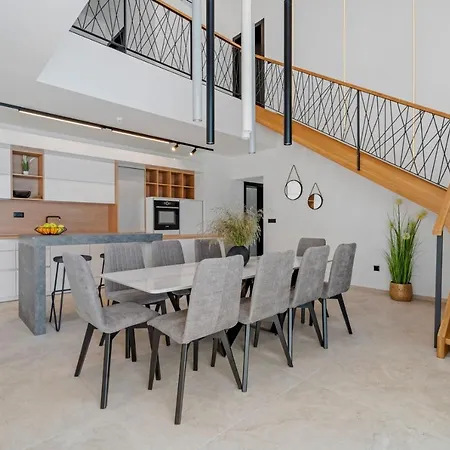 Seafront Nina With 5 En-suite Bedrooms Omiš