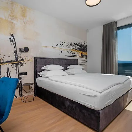 Seafront Nina With 5 En-suite Bedrooms Omiš
