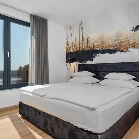 Seafront Nina With 5 En-suite Bedrooms Villa Omiš