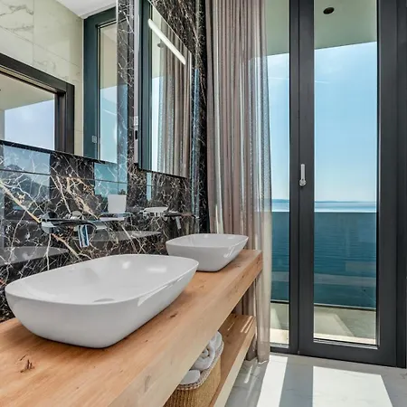 Seafront Nina With 5 En-suite Bedrooms Omiš