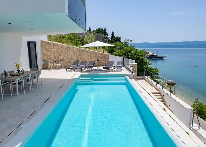 Seafront Nina With 5 En-suite Bedrooms Omiš