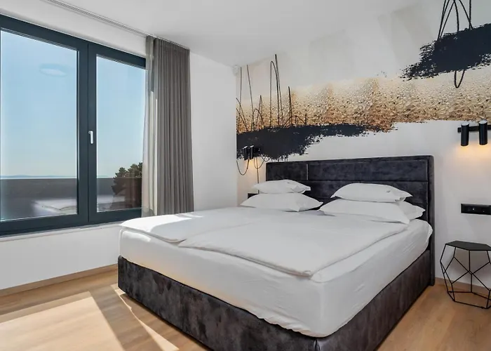 Seafront Nina With 5 En-suite Bedrooms Villa Omiš