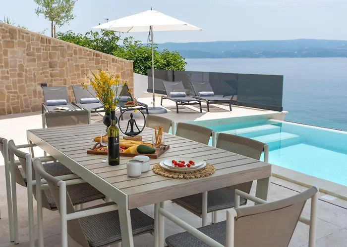 Seafront Nina With 5 En-suite Bedrooms Villa Omiš